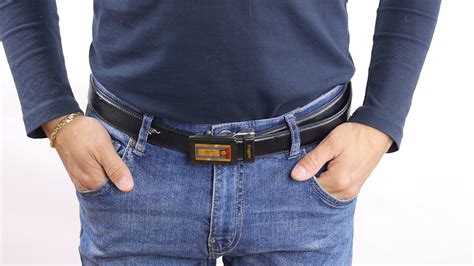 how to put a lv belt around waist